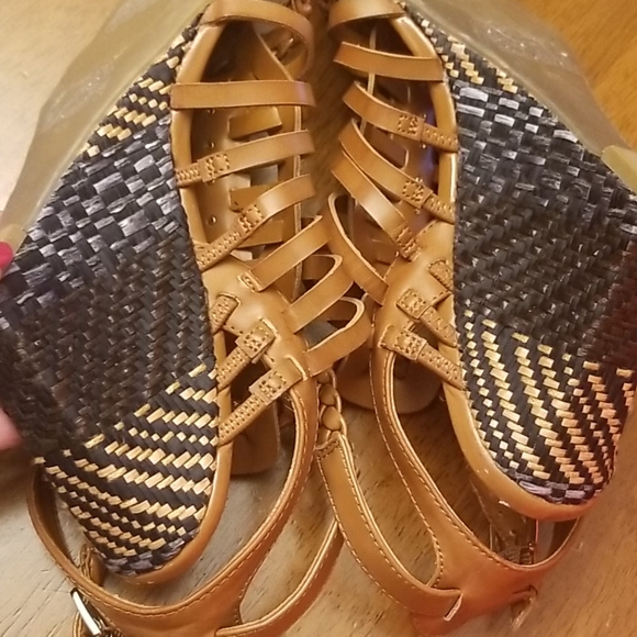 Guess wedge sandals - Picture 10 of 10